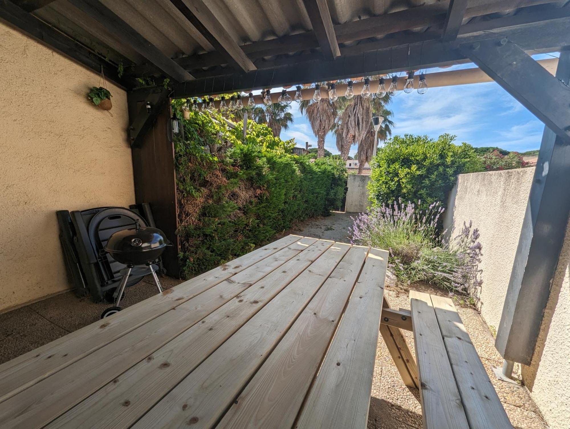 Maison De Avec Jardin, 650m De La Mer, Wifi,clim Holiday home Saint-Cyprien (Pyrenees-Orientales)